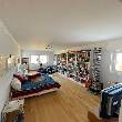 Schlafzimmer oder Hobby mit Ausgang zum Balkon